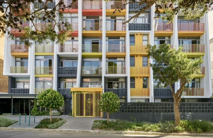 1 Bedroom Property for Sale in Sea Point Western Cape